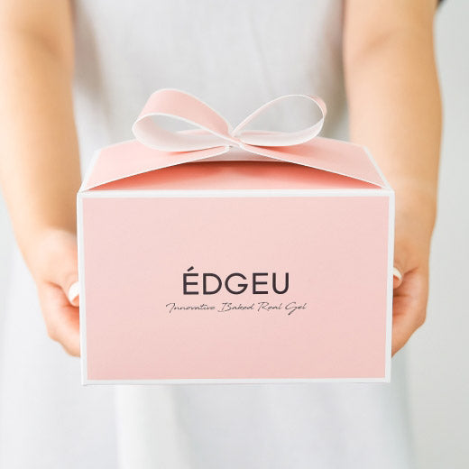 EDGEU SPECIAL GIFT SET Press on Sticker Strips 2 kind with Curing Lamp, Gel Off Serum, gift box (์ฃ์ง์ ์คํ์
๊ธฐํํธ ์ธํธ 2์ข
๋ฅ ํ์ปฌ๋ฌ ์ต์ ค, ๋ฒ ์ดํฌ๋ ์ คํฐ์ด ๋จํ, ์ ค ์คํ ์ธ๋ผ, ๊ธฐํํธ ๋ฐ์ค)