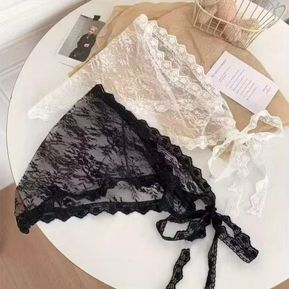 Vintage Bohemian Triangular Lace Scarf Festive Holiday and Beach Wrap for Fall and Winter Black / White 2 Color 빈티지 보헤미안 삼각 레이스 스카프 홀리데이 페스티브 비치 랩 가을 겨울용 2가지 색 검정 / 흰색