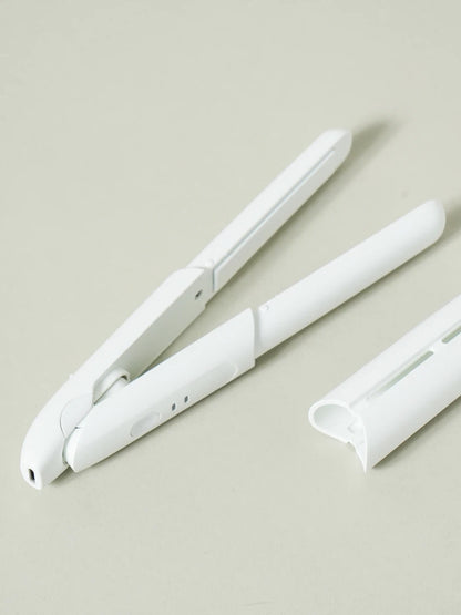 Daiso Travel Mini Flat Iron 다이소 여행용 미니 판 고데기