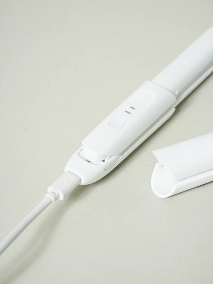 Daiso Travel Mini Flat Iron 다이소 여행용 미니 판 고데기